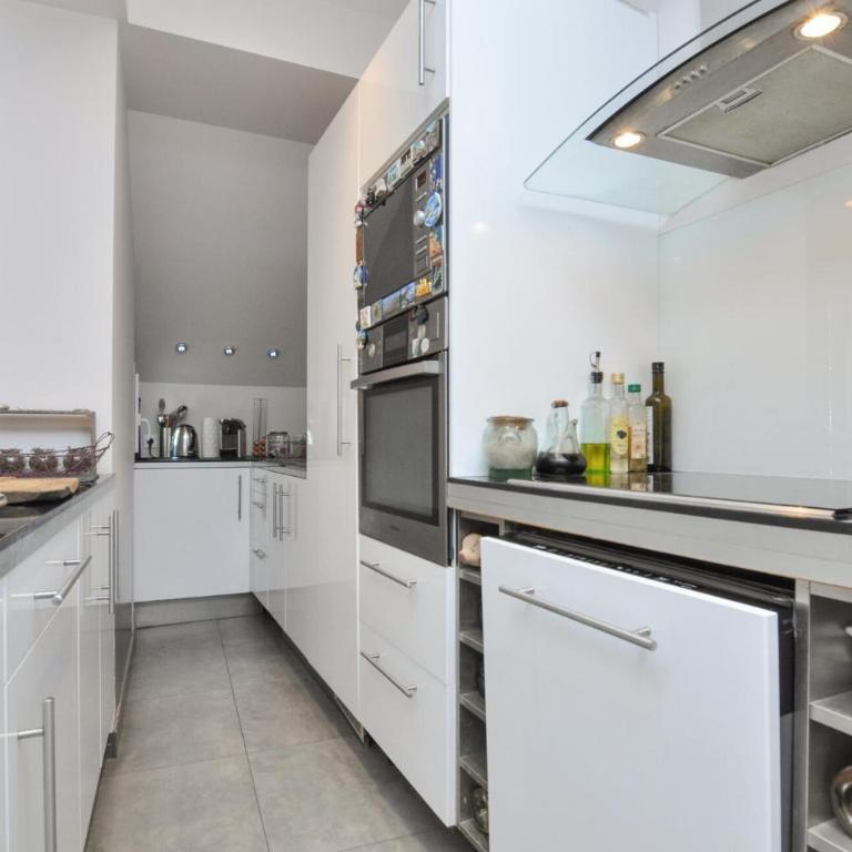 Amazing Apartment In Saint-Jeannet With Wifi - Appartement 2 Chambres - 9