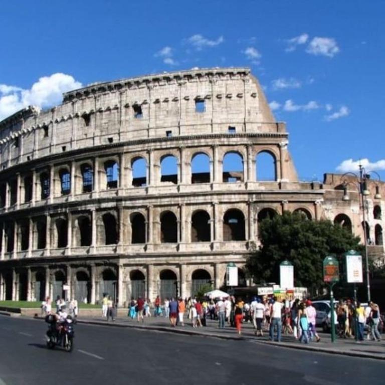 Gladiators at the Colosseum - Classrome27 - Casa con 1 Camera da Letto - 3