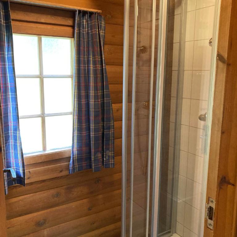 Chalet Glimuschir - Apartment mit Dusche - 3