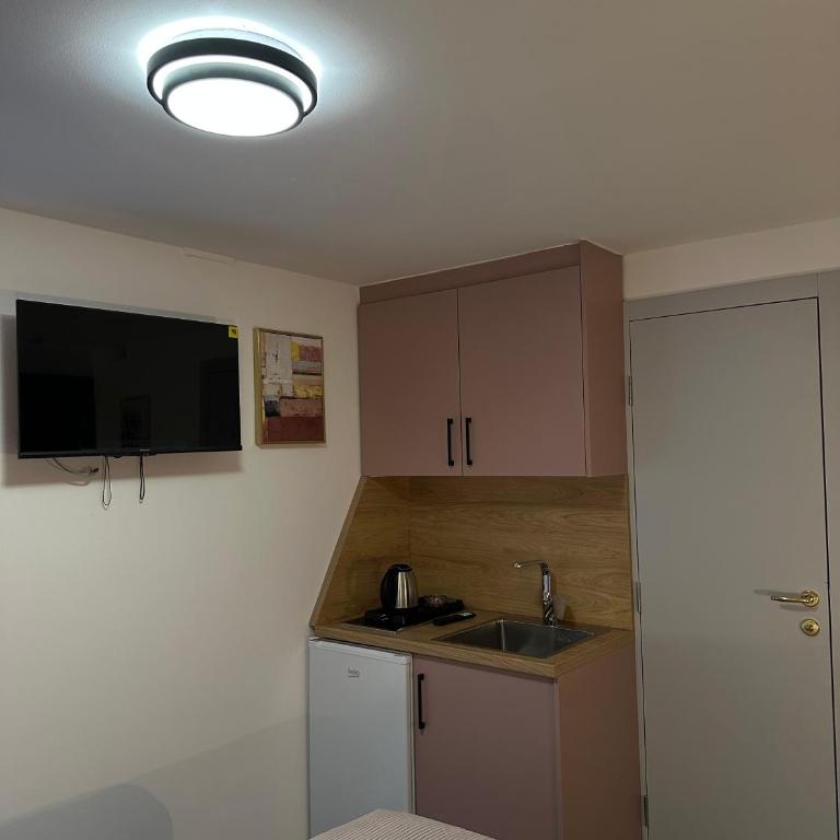 Alinar Oasis Budget Hotel - Standardna Dvokrevetna Soba sa Bračnim Krevetom - 2