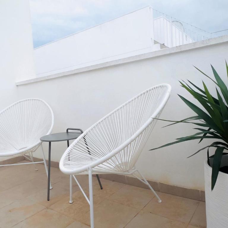 Perla del Mar - Three-Bedroom Villa - 13