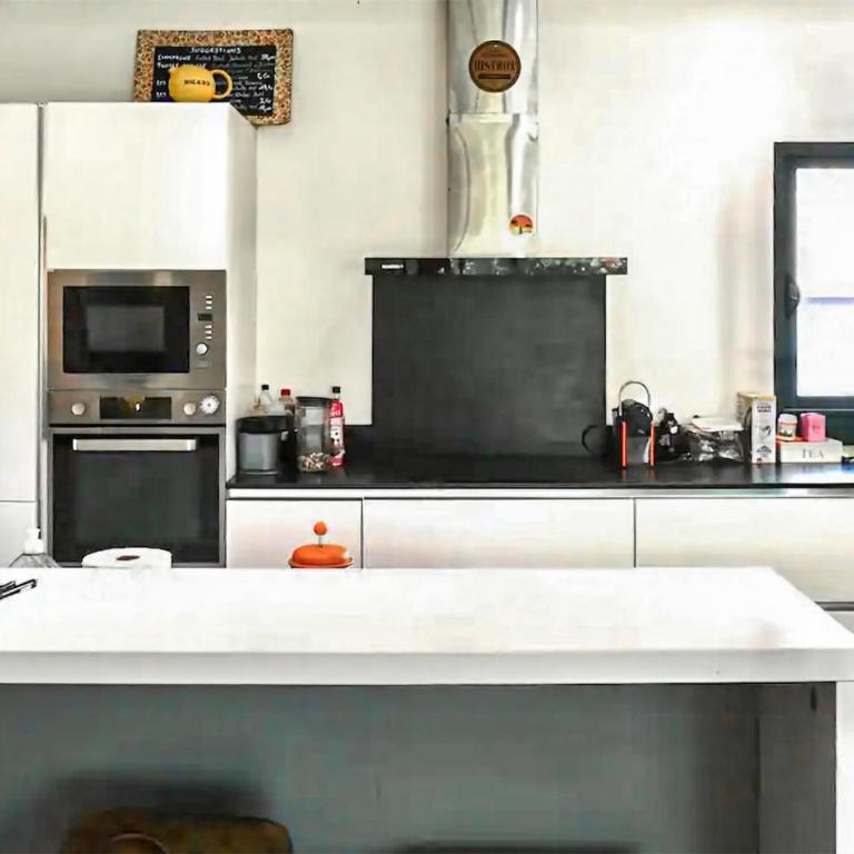Pet Friendly Home In La Teste-De-Buch - Maison de Vacances 3 Chambres - 5