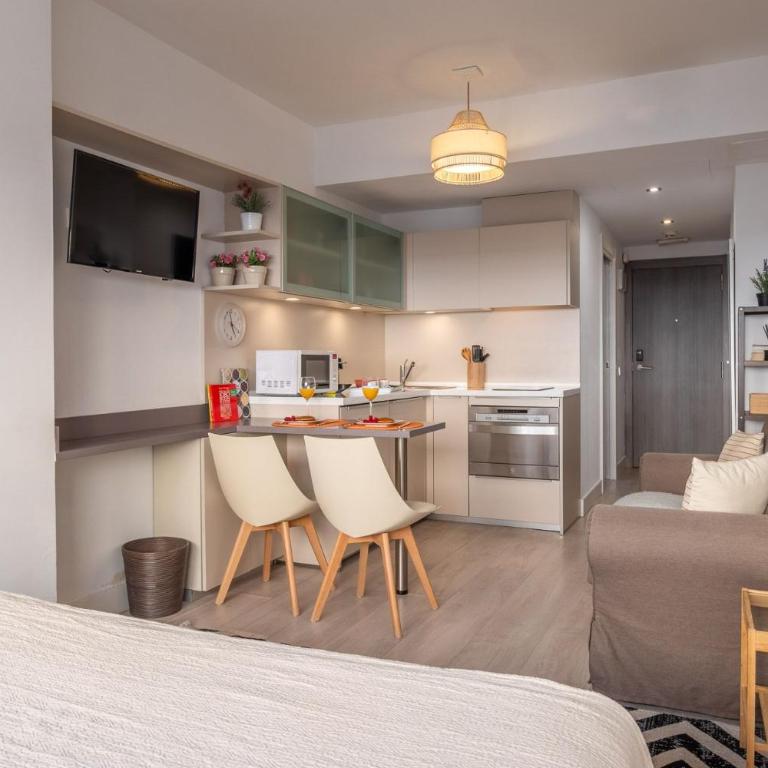Cozy Elegant Studio in Villanueva Madrid - One-Bedroom Apartment - 3