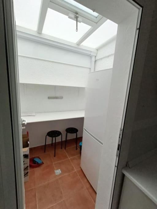 Adosado tranquilo para familias con piscina - Three-Bedroom House - 16