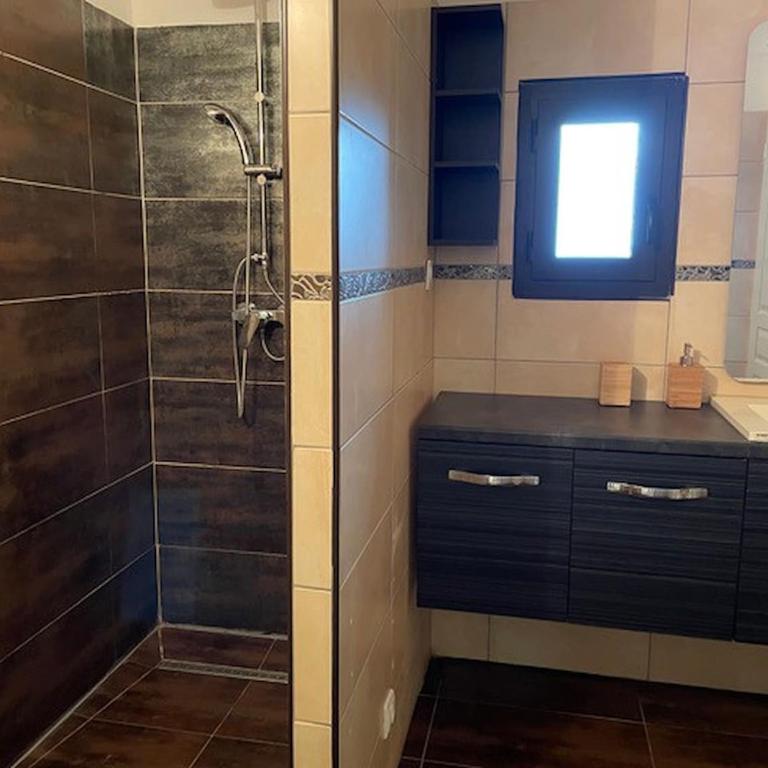 Sète, Villa Clara maison 5 étoiles avec piscine - Villa 3 Chambres - 6