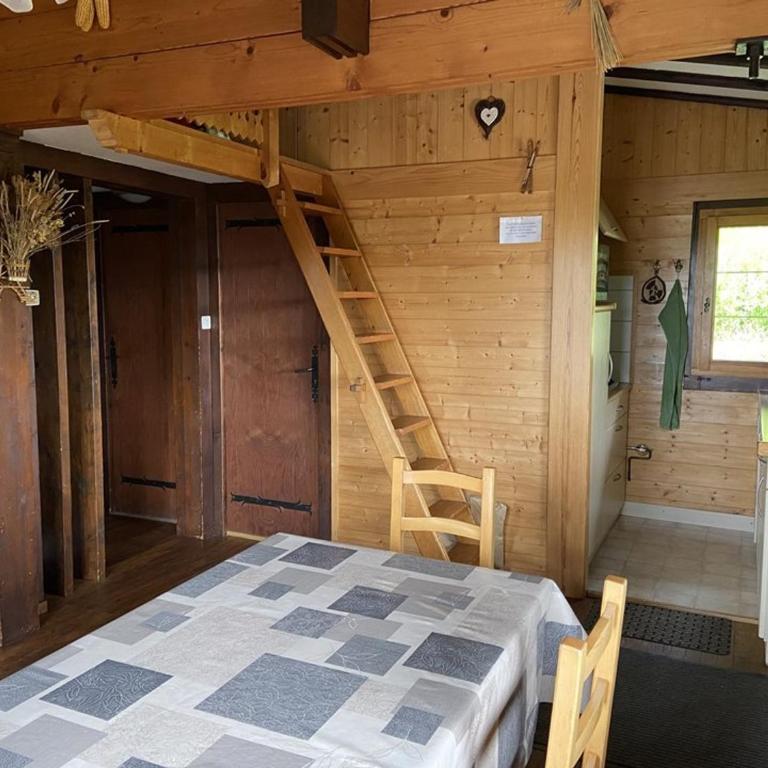 Chalet cosy à Crest-Voland – 6 personnes, cuisine équipée, salon TV, proche pistes et nature - Chalet 2 Chambres - 5