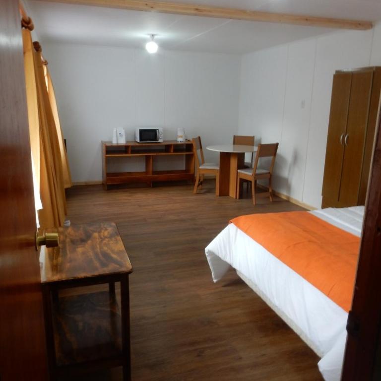 El Jardin - One-Bedroom Apartment - 4