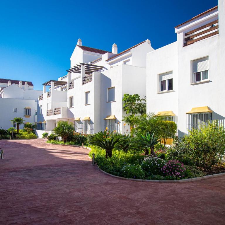 2060-Newly furnished 2 bedrooms apt with golf - Apartamento de 2 dormitorios - 14