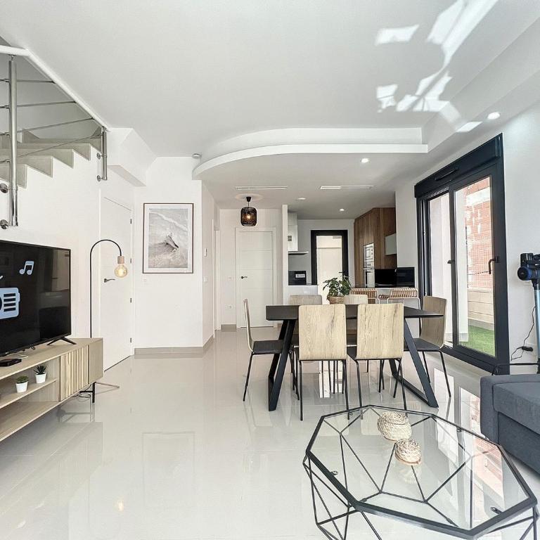 Villa Hestia - Three-Bedroom House - 15