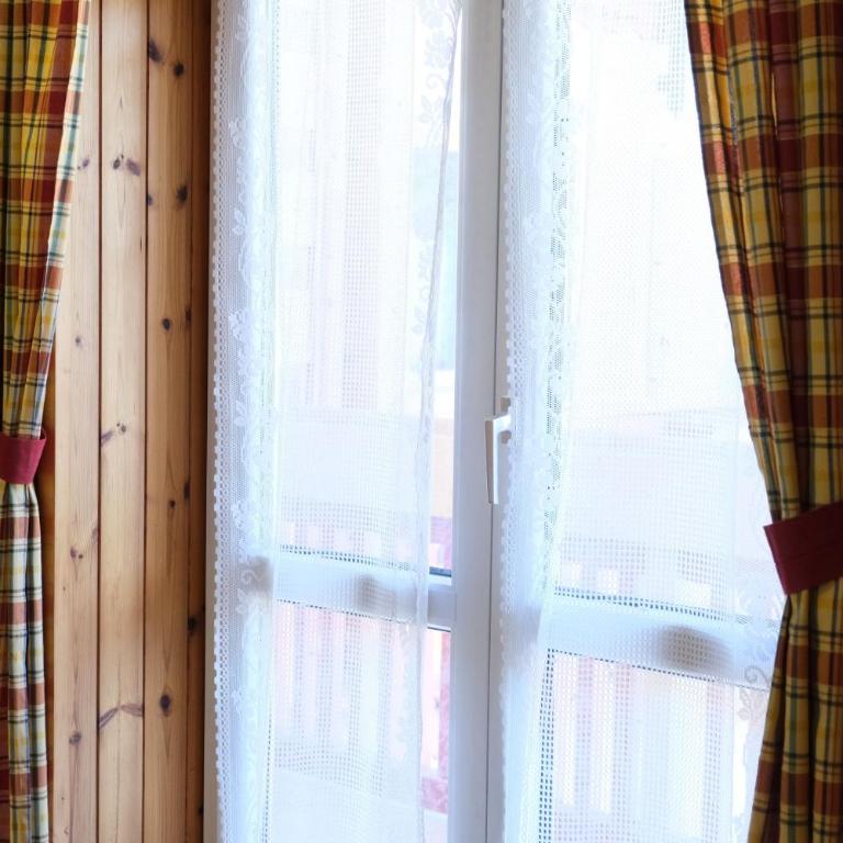 Cèsa Ciampac - Appartamento con 1 Camera da Letto, Balcone e Vista Montagna - 10