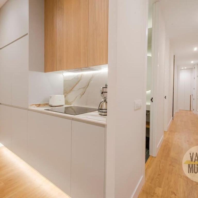 Lujoso Apartamento para 4 personas en la Gran Vía - Two-Bedroom Apartment - 2