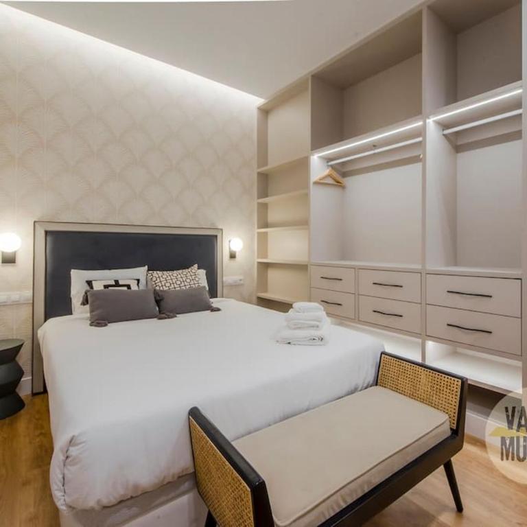 Lujoso Apartamento para 4 personas en la Gran Vía - Two-Bedroom Apartment - 8
