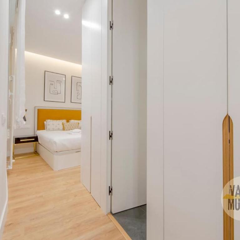 Lujoso Apartamento para 4 personas en la Gran Vía - Two-Bedroom Apartment - 13