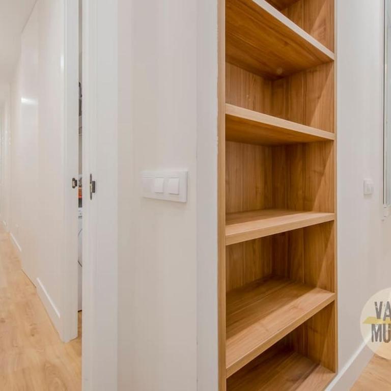 Lujoso Apartamento para 4 personas en la Gran Vía - Two-Bedroom Apartment - 18