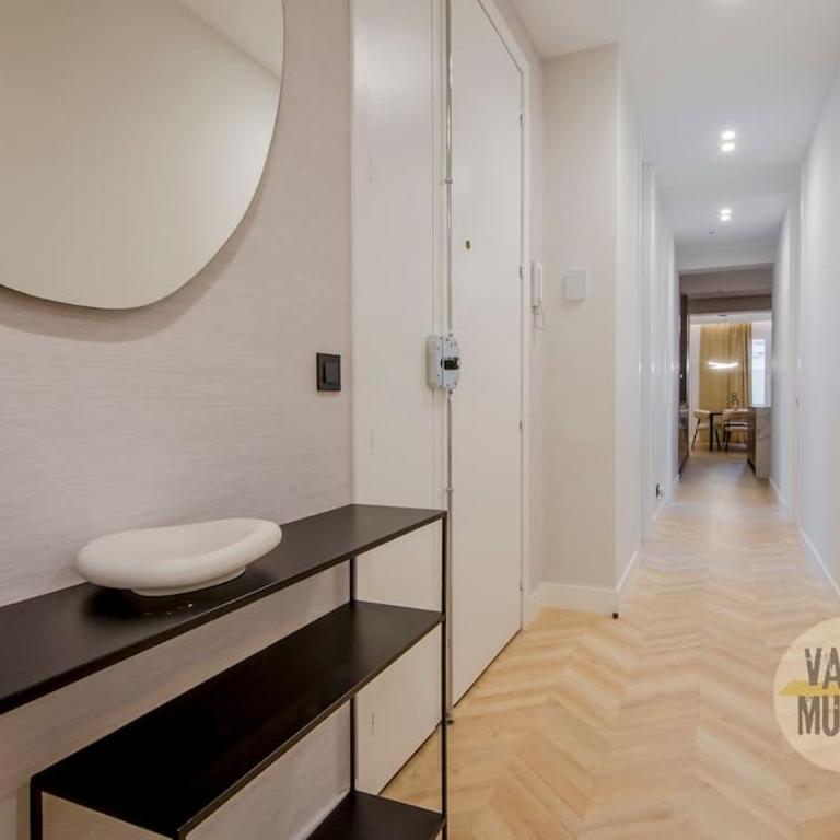 Apartamento de Lujo en la emblemática Calle Montera - Apartment - 3