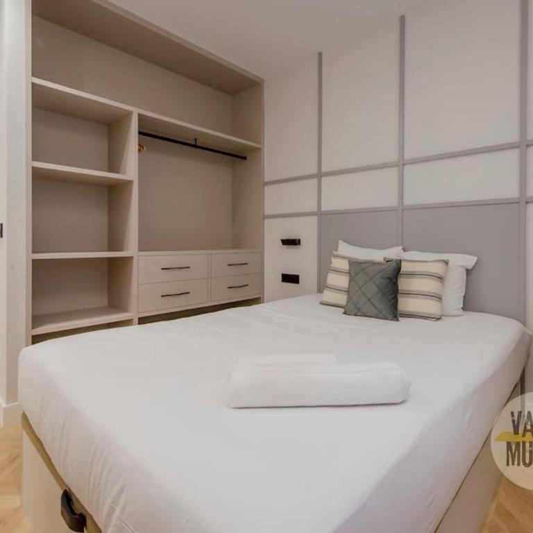Apartamento de Lujo en la emblemática Calle Montera - Apartment - 23
