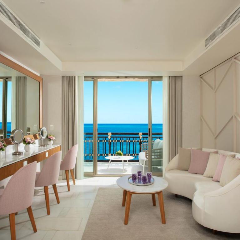 Dreams Riviera Cancun Resort & Spa - All Inclusive - Preferred Club Ocean front Bridal Suite - 4
