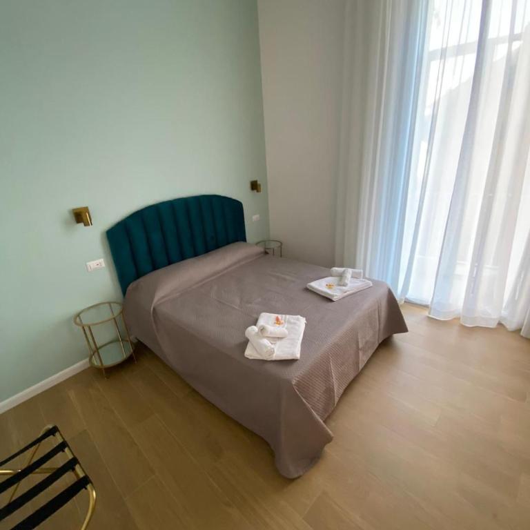 Core Napoli 2 di Arianna Agrelli - Ampia Camera Matrimoniale - 3