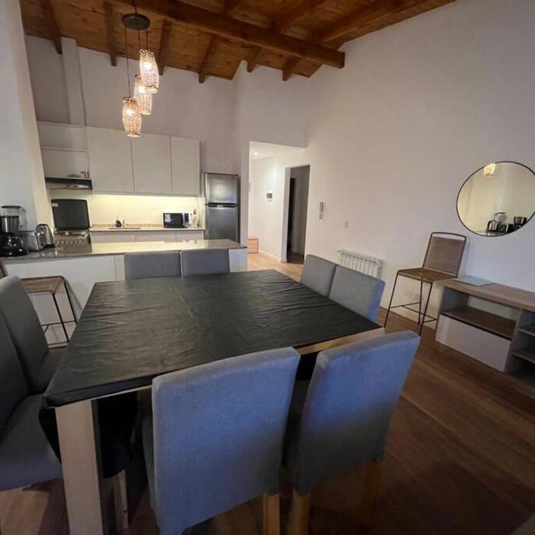 Moderno Departamento con vista al lago y montañas - Apartamento de 2 dormitorios - 4
