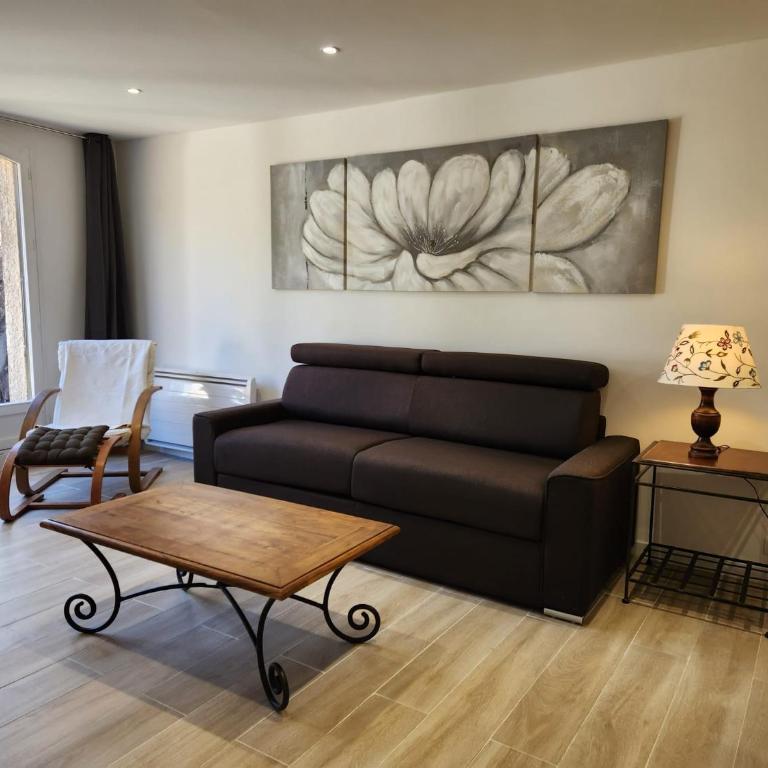 appartement T3 avec jardin proche village - Appartement 2 Chambres - 12