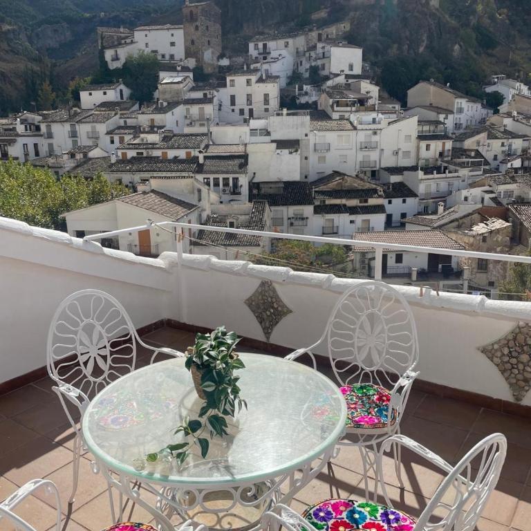 Los colores de Cazorla - Three-Bedroom House - 1