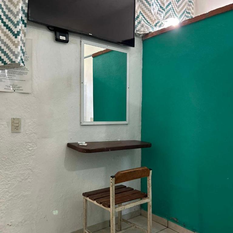 Hotel Libramiento Puerto Vallarta - Budget Twin Room - 1