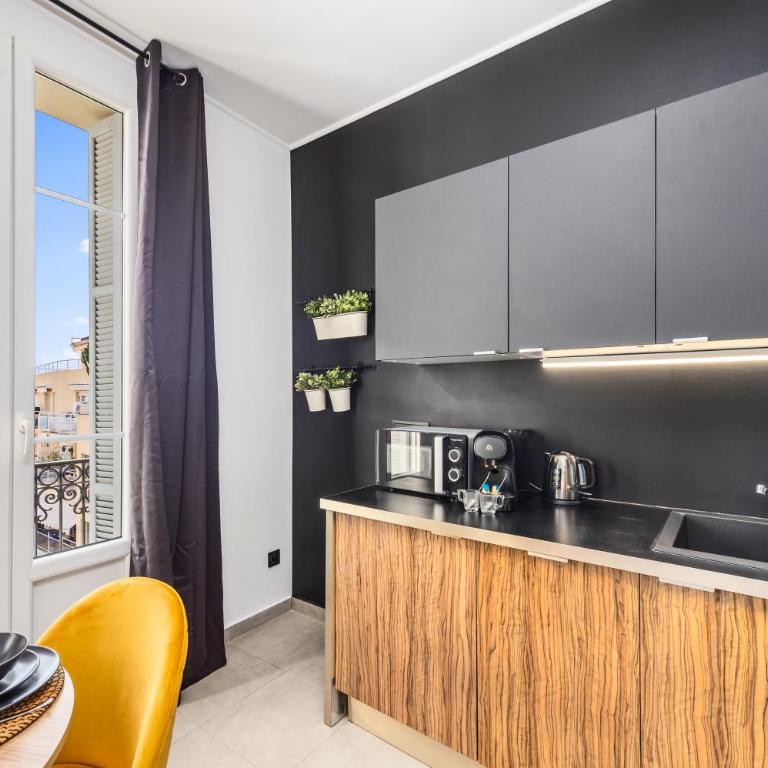 Frontière Monaco - Splendide 2 pièces - Vue Mer - Appartement 1 Chambre - 6