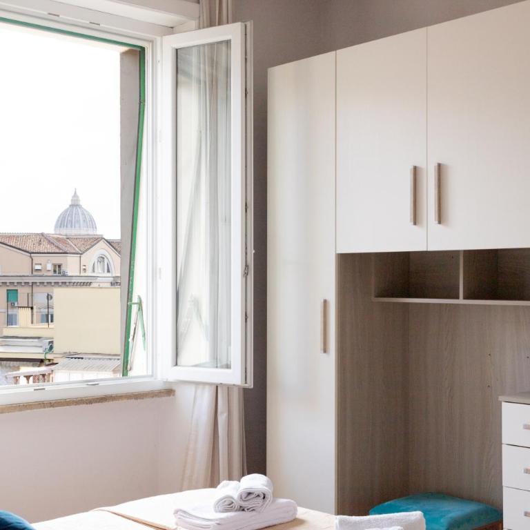 Giglio Dome View - St Peter View, 300mt to Metro A, Vatican City, A-C - Appartamento con 2 Camere da Letto - 2