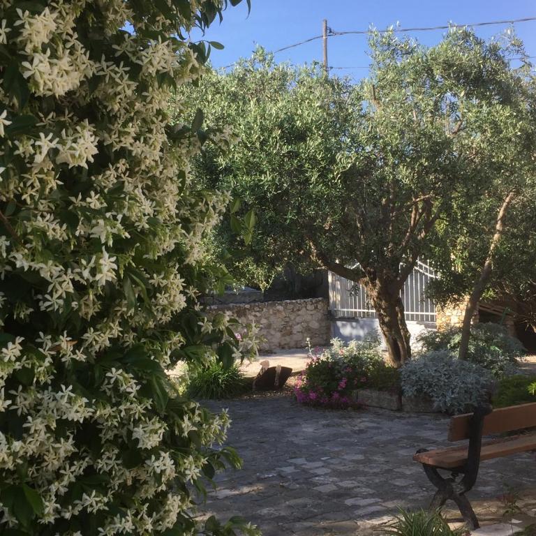 Le Clos du Jas - Petite Chambre Double - 3