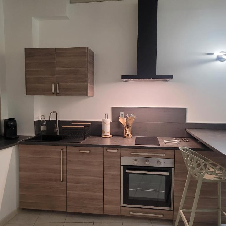 Appartement Au cœur de l'Isle - One-Bedroom Apartment - 10