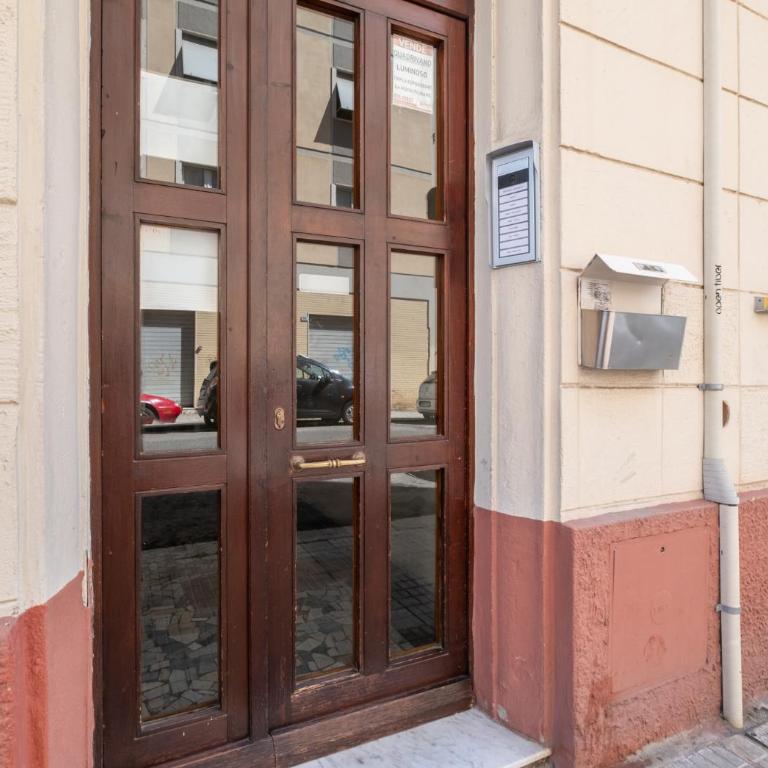 Casa Ofride -Centro-Poetto 10 min-Wi-Fi-Netflix - Appartamento con 2 Camere da Letto - 31