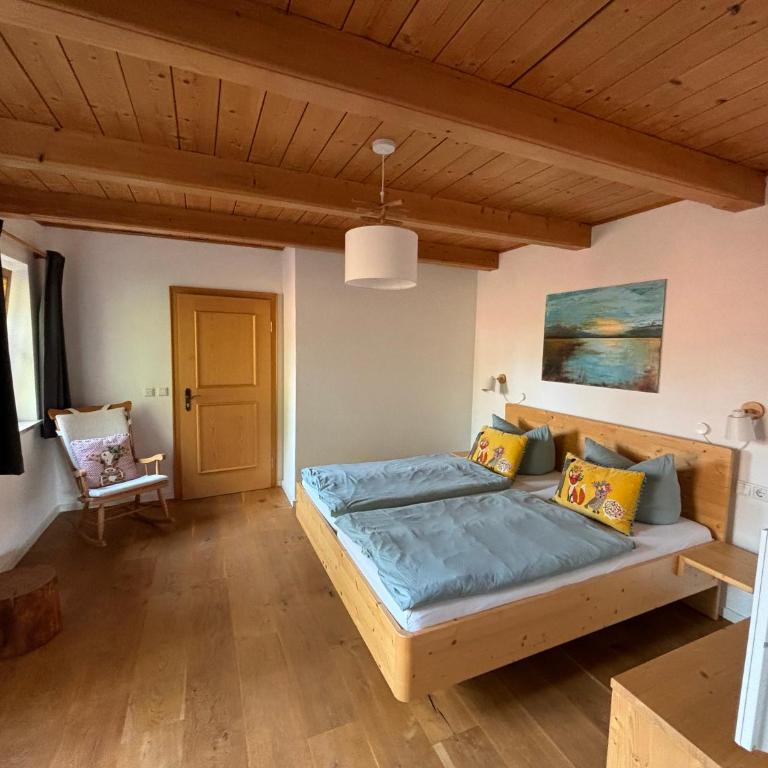 Bett & Berge - Ferienwohnung in den Schlierseer Bergen - Apartment mit 2 Schlafzimmern - 2