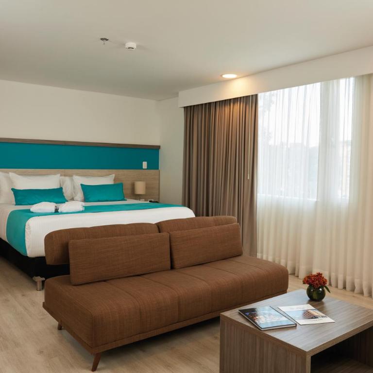Hotel Nivari Duitama - Suite con bañera de hidromasaje - Cama extragrande - 2