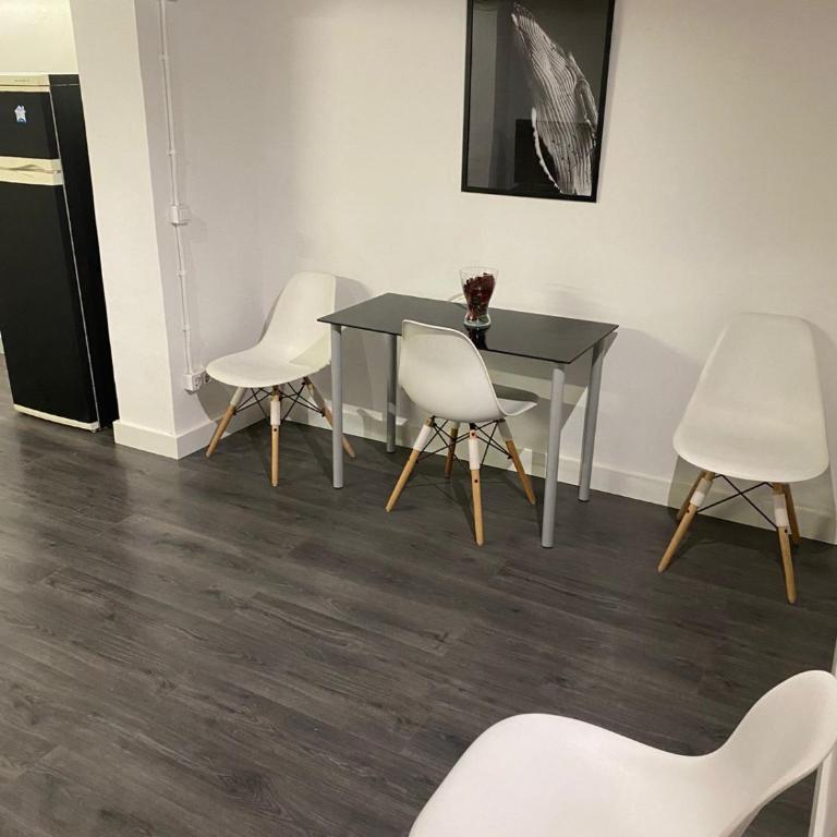 Loft No Compartido Centro de Barcelona - One-Bedroom Apartment - 9