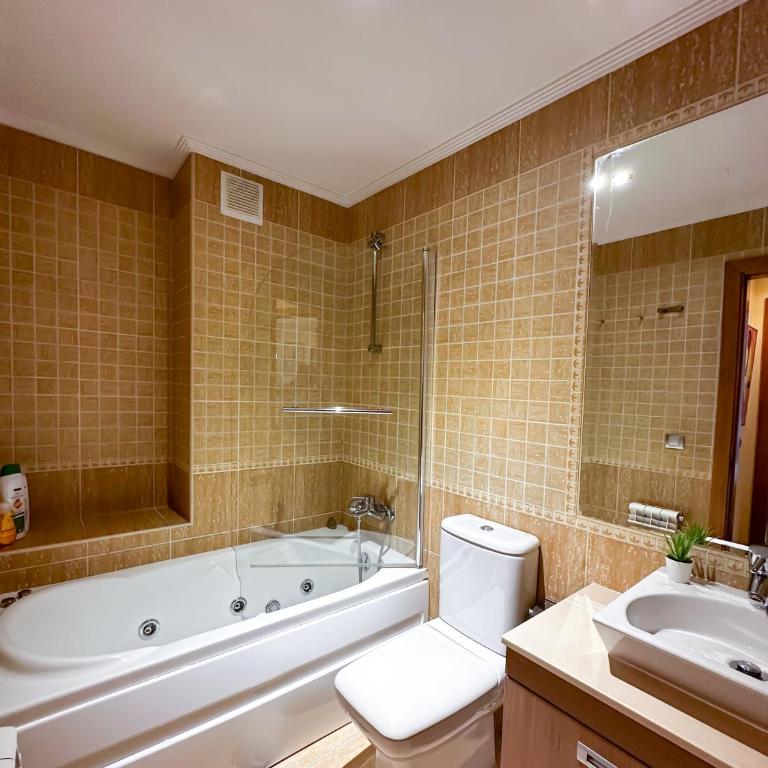 Apartamento con garaje, céntrico y luminoso - Apartamento de 1 dormitorio - 18