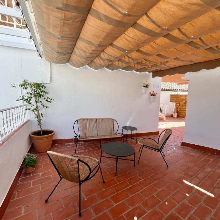 Estudio 2 by MezquitaSuites - Studio with Terrace - 14