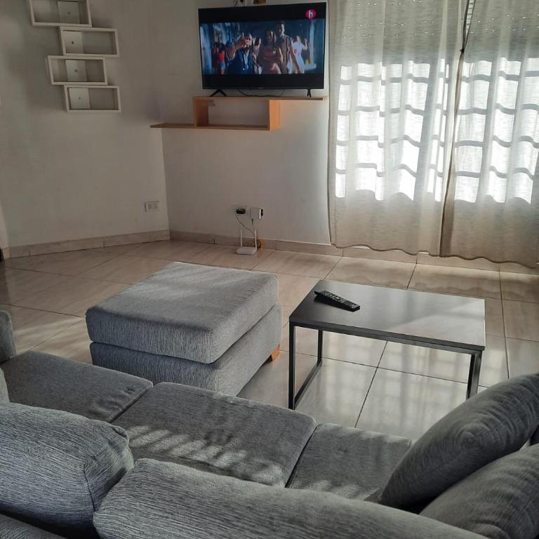 Necochea-Casa para hasta 4 personas! - Two-Bedroom House - 3