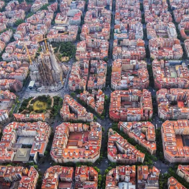 Passeig Sant Joan - Three-Bedroom Apartment - 7