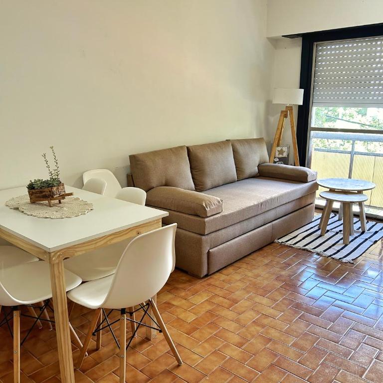 Departamento en La Perla - One-Bedroom Apartment - 2