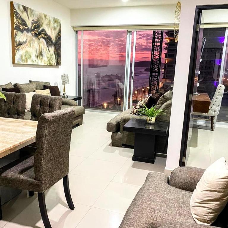 Condominio Portico - Two-Bedroom Apartment - 4