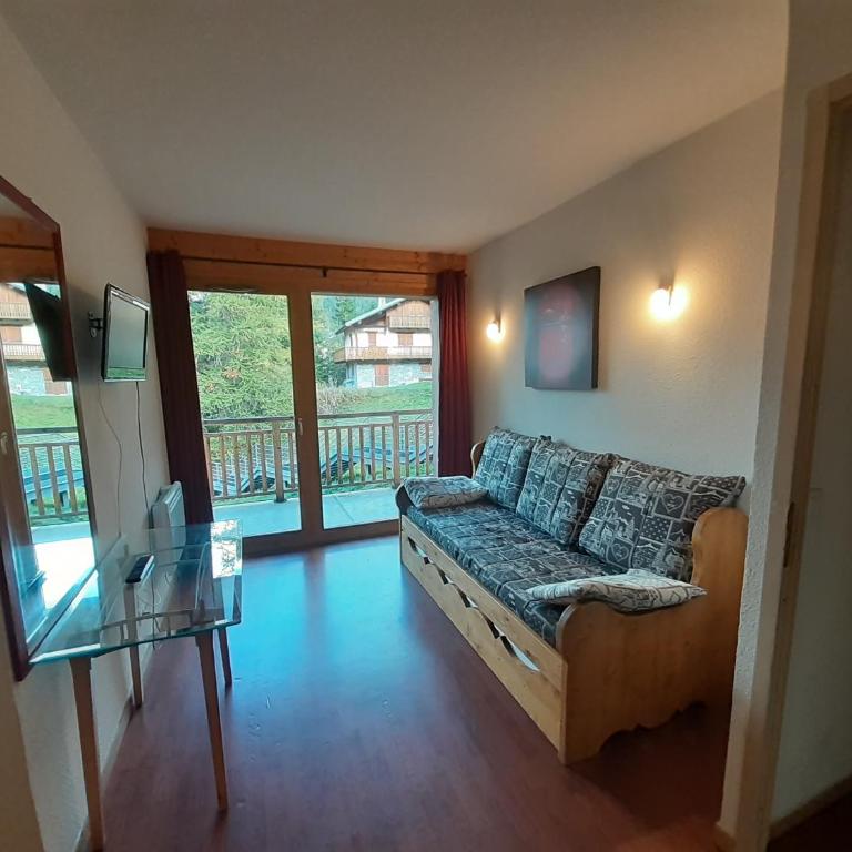 Appartement 3 pièces proche télécabine, 2 chambres, skis aux pieds, parking offert - FR-1-561-135 - Appartement - 3