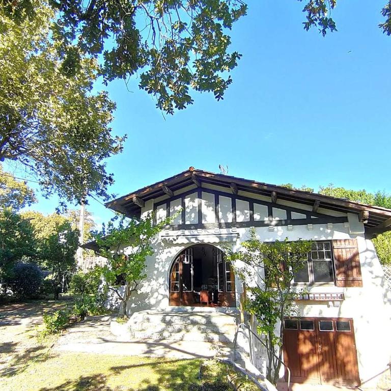 Charmante villa avec jardin clos, à 100m du Bassin d'Arcachon, proche plages et commerces, Wi-Fi - Villa de 3 dormitorios - 8