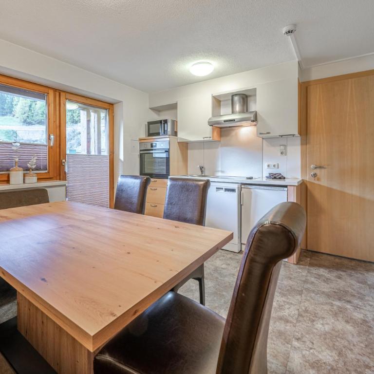 Appartementhaus im Winkel - Apartment mit 3 Schlafzimmern - 1