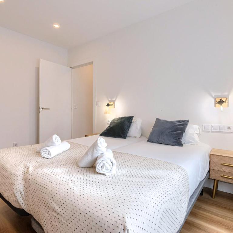 Deustown Apartamentos - Two-Bedroom Apartment - 23