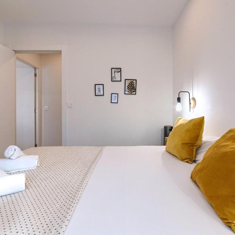 Deustown Apartamentos - Two-Bedroom Apartment - 30