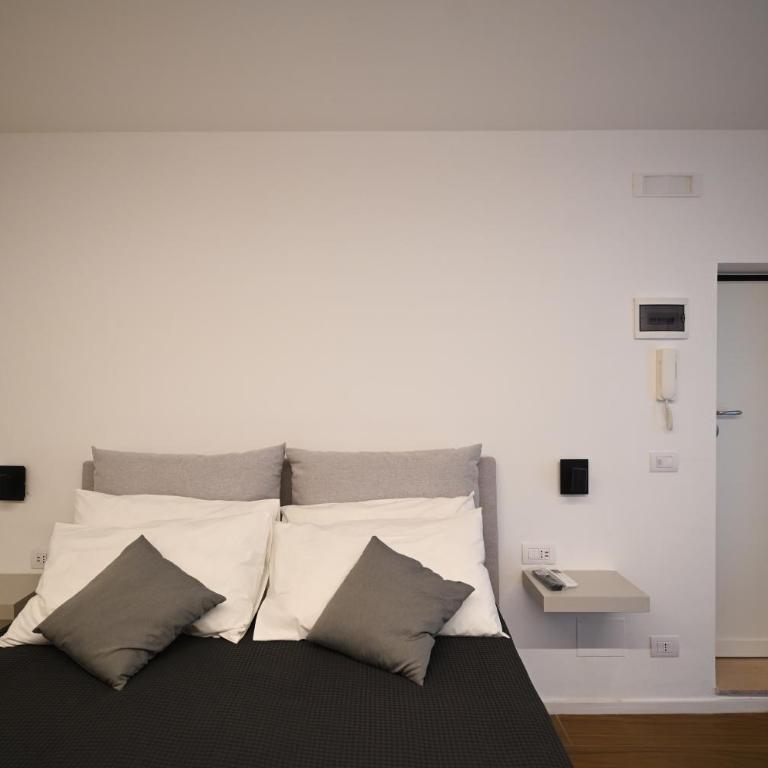 Sole - One-Bedroom Apartment - 7