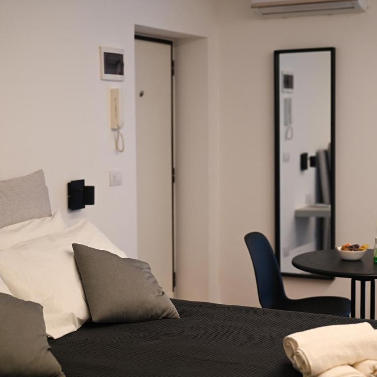 Sole - One-Bedroom Apartment - 32