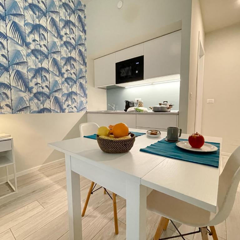Blue Palm Jungle Studio Self Checkin Design - Monolocale - 4