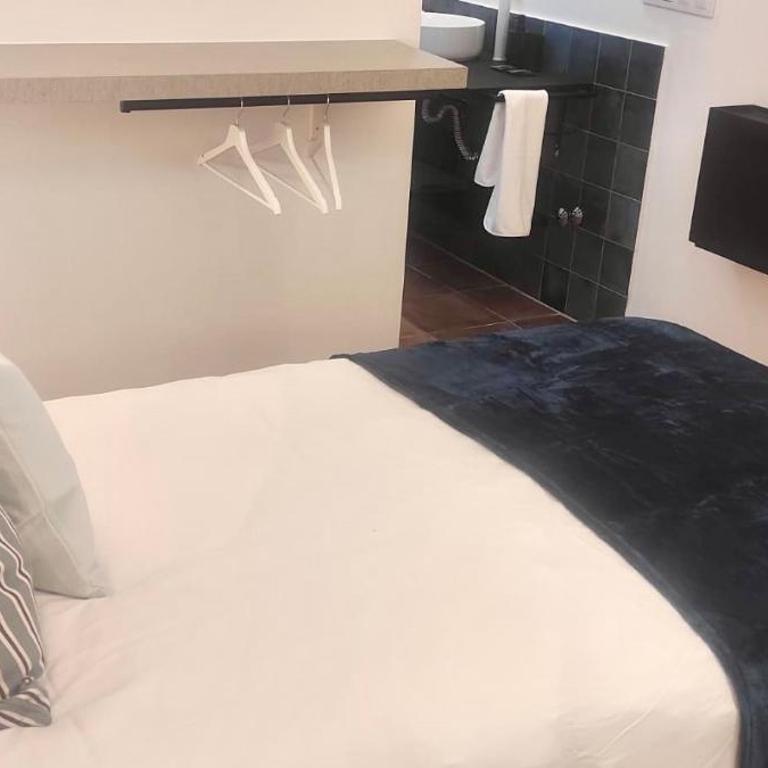 Guest House Espinardo Murcia Casa Universitaria - Single Room with Private Bathroom - 4