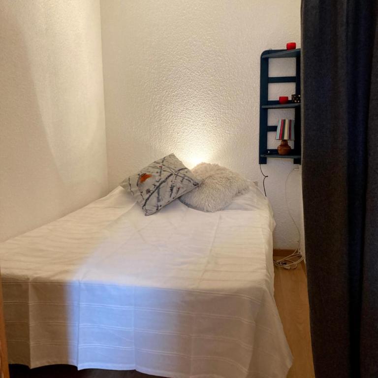 Pléiades , Apt 5 p, 1 grande chambre, un coin montagne et une place de parking , belle vue - Apartment mit Aussicht und Balkon - 7